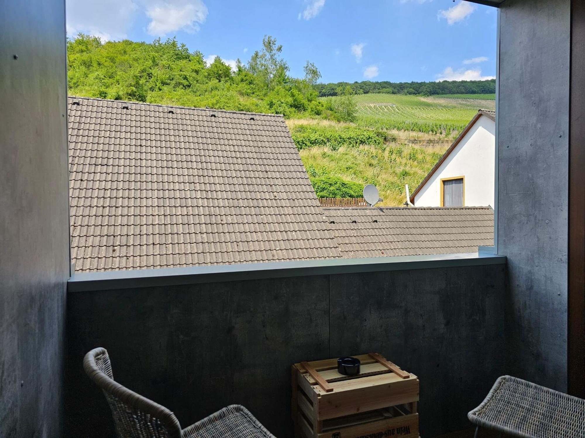 Weinhotel Restaurant Klostermuehle Ockfen Exterior foto